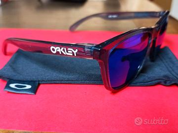 Occhiali da sole Oakley Frogskins 24-304 Polarizza