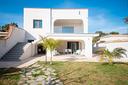 villa-multi-unita-fronte-mare-castelli-di-sabbia-