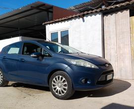 FORD Fiesta 2009 1.4 tdci diesel 2600 euro