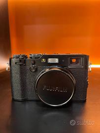 Fuji X100 F black