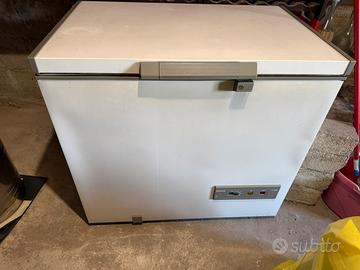 Congelatore a pozzetto