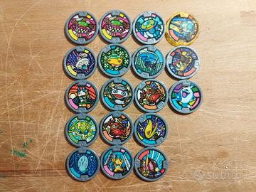 orologio yo-kai watch + 18 medaglie  (2 speciali) 