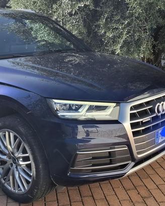  Audi Q5 2000 tdi 190 cv s line s tronic