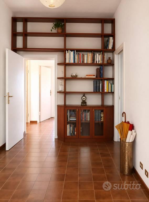 Appartamento di 113 m² con più di 5 locali a Livor - Vista 5