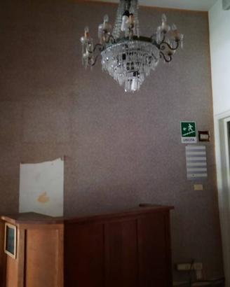 Immobile di 615 m² con più di 5 locali a Viareggio