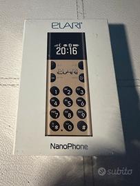 Il più piccolo telefono al mondo