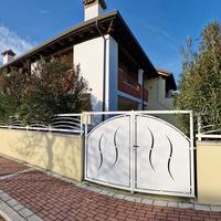 Villetta di recente costruzione di testa