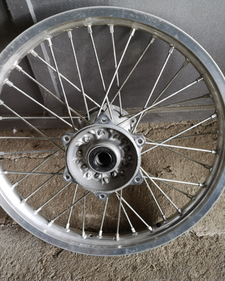 Cerchio Yamaha 1,85 x 19 cross post