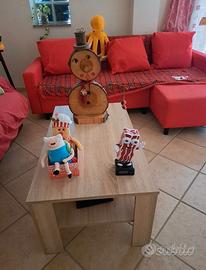 divano letto ikea e mobiletto basso