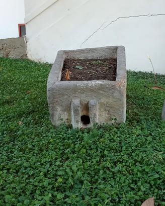 vasca da pigiatura di 200 anni.
