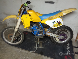 1977 Suzuki Cerco Suzuki Rm 125 Suzuki Rm 125 Vendita In Moto E