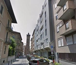 Immobile in asta di 119 m² con 4 locali a Asti