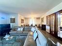 prestigiosa-e-unica-villa-immersa-nel-verde-a-trav
