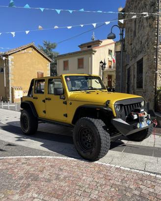 Jeep wrangker JKU sahara