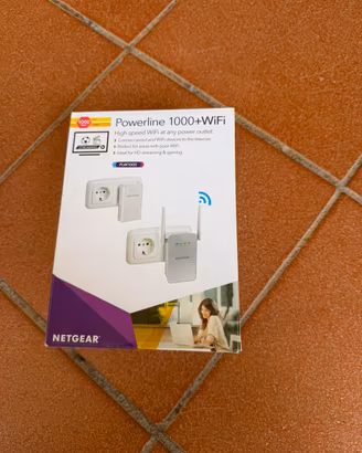 Tre NETGEAR Powerline 1000 + WiFi PLW1000