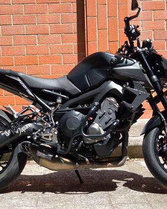 Yamaha MT 09 del 2018 Akrapovic