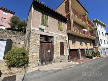 CASA SEMINDIPENDENTE A SAN BIAGIO DELLA CIMA