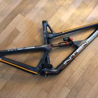 Telaio Intense Primer S , taglia L