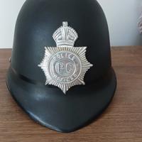 elmetto polizia inglese Bobby