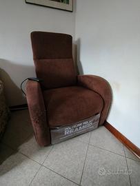 Poltrona reclinabile elettrica 