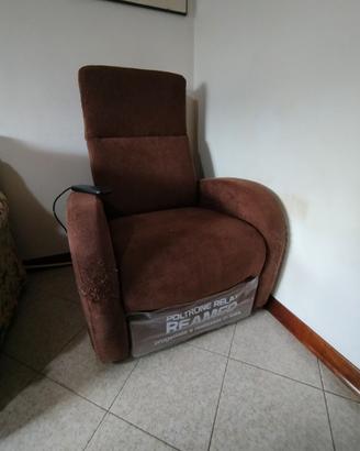 Poltrona reclinabile elettrica 