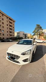Ford Focus 1.0 EcoBoost Hybrid 125 CV ST-Line