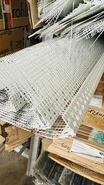 Paraspigoli in PVC con rete in fibra di vetro