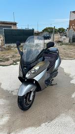 aprilia atlantic 200