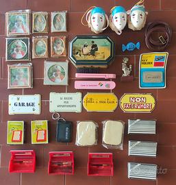 Lotto 30 gadget anni '90 chiudi festa porta chiavi