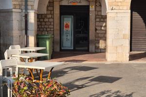 Locale commerciale in Piazza Castello - Venosa