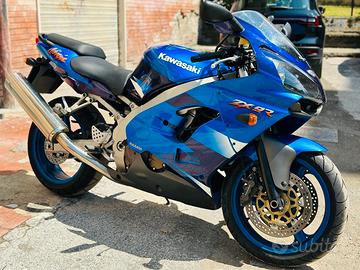 Kawasaki ZX9R