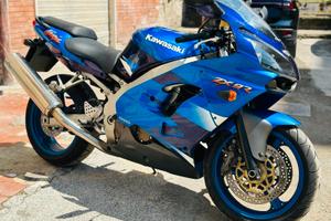 Kawasaki ZX9R