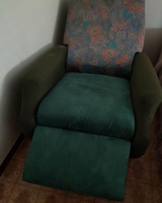 Poltrona reclinabile 