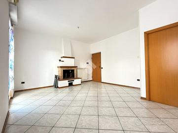 3 LOCALI A ASCOLI PICENO