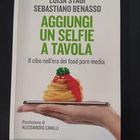 Luisa Stagi - Aggiungi un selfie a tavola