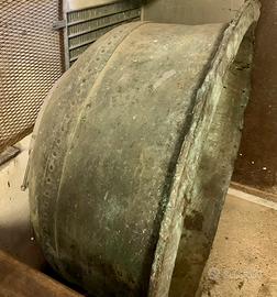 Antichi paioli e vecchie caldaie