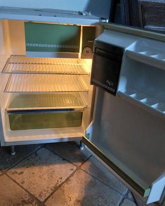 frigo sotto piano