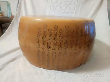forma finta di parmigiano reggiano anni '80