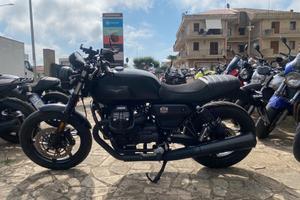 Moto Guzzi V7