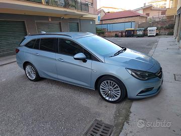 Opel Astra Sports Tourer 1.6 CDTi 136 CV – Full