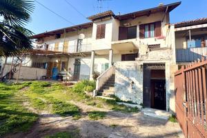 CASA DI CORTE A BUTTIGLIERA ALTA