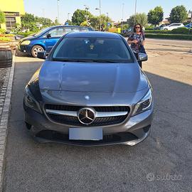 MERCEDES CLA 200