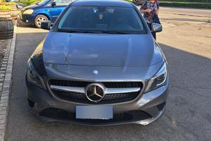 MERCEDES CLA 200