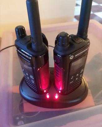 Motorola walkie talkie XT180 twin pack