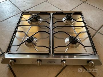 Piano cottura a gas SMEG