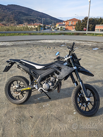 Derbi senda SM racing 50 2019