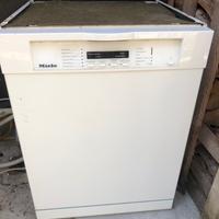 Lavastoviglie  Miele