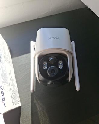 Telecamera esterna WIFI con pannello solare
