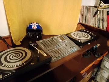 Consolle dj professionale technics