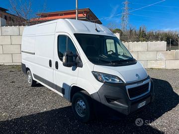 Peugeot Boxer L2H2 2.2 BlueHDi 140cv